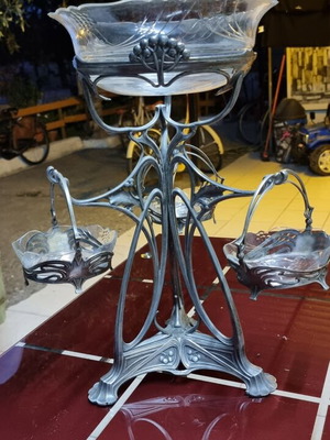 Art Nouveau compote set with metal base, circa 1895–1915