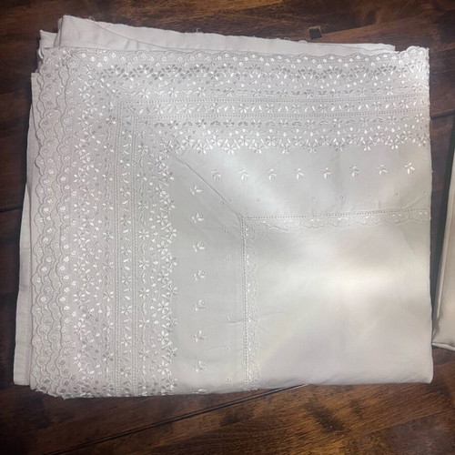 Double bed sheet set with 2 pillowcases like new, white with embroidery