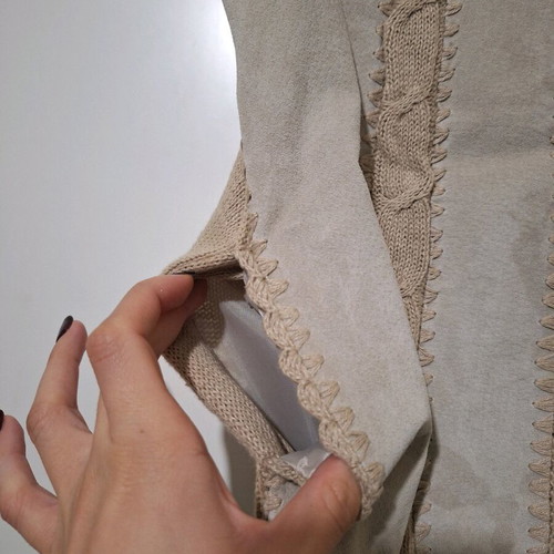 Beige suede-knit vest like new, size S/M