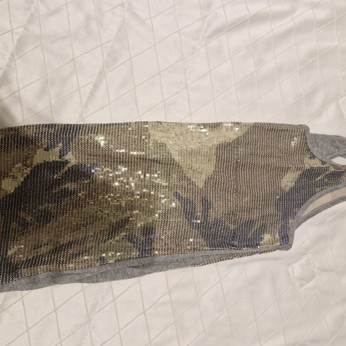 Top size S like new, comfortable