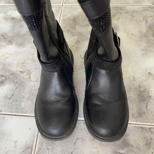 Xti leather boots for girls size 28 black like new