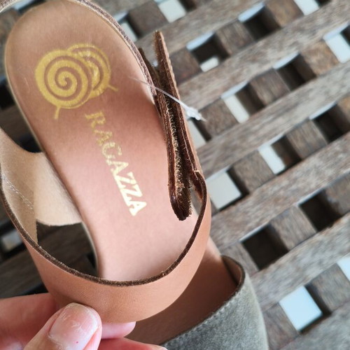 Ragazza women's sandals size 39 like new, leather, anatomical
