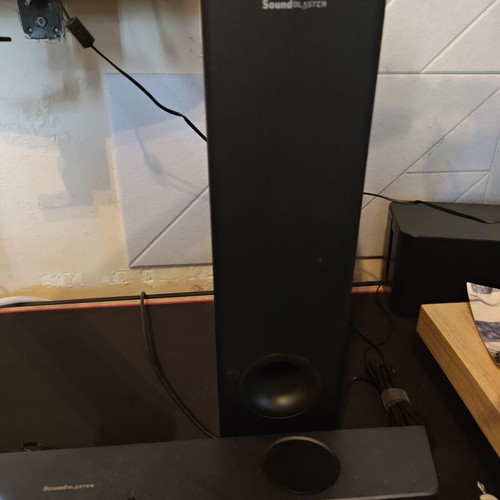 Creative Sound Blaster X4 soundbar with subwoofer and USB DAC like new