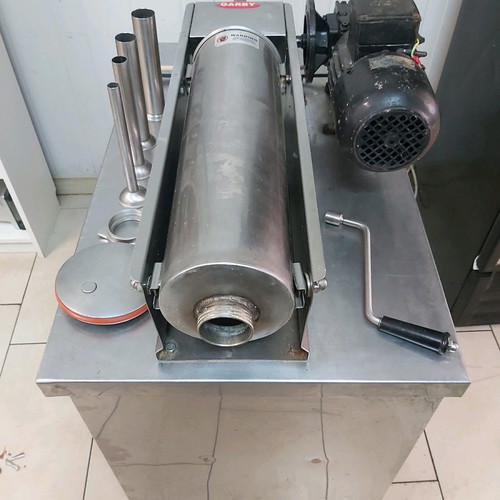 Electric meat grinder used 10 liters with 2 speeds