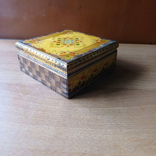 capri violet cigarettes Capri Violet 100's Box Cigarettes