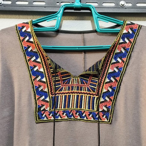 Boho blouse gray-beige with colorful embroidery and tassels like new