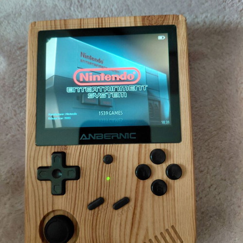 Multi Emulator Console like new with 4GB - 320GB storage