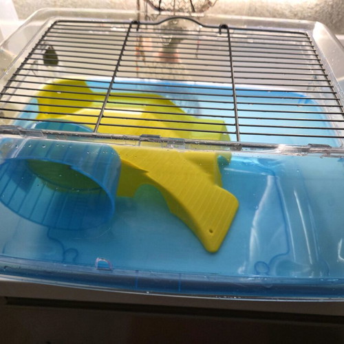 Hamster cage like new with accessories