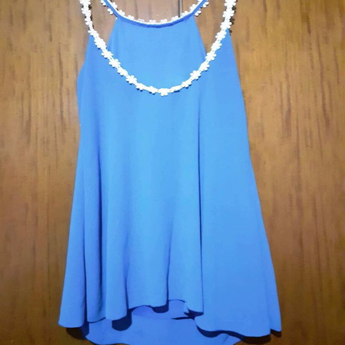 Long top like new, blue with daisy trim