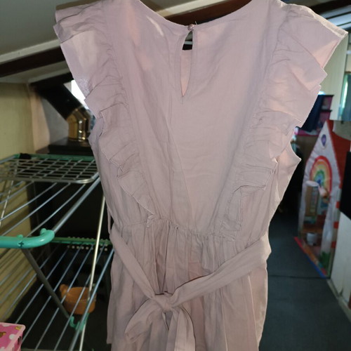 Pink sleeveless blouse with ruffles and peplum, like new, Shein