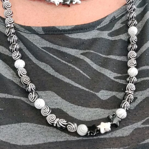 Black and white necklace new with stars and hearts, 62cm length