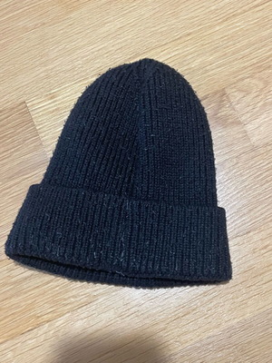 The North Face beanie like new, black, one size