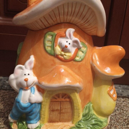 Ceramic Easter Cookie Jar Mushroom House like new