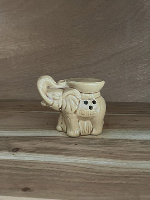 Small oil burner and wax melts, brown