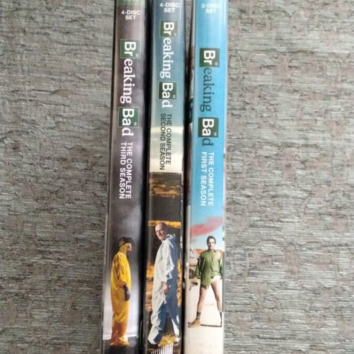 Breaking Bad seasons 1, 2, and 3 DVD set used with Greek subtitles