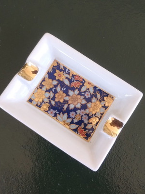 Porcelain ashtrays set of 2 with intricate blue and gold decoration