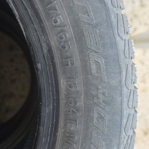Apollo Alnac 4G 175 65 R15 all season tires like new