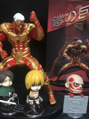Συλλογή φιγούρες Attack On Titan καινούργιες, συλλεκτικές