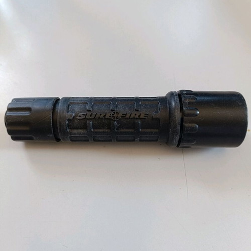 Surefire G2 Nitrolon flashlight used, tactical 1000 lumens