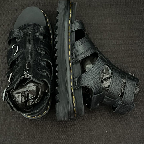 Dr Martens Olson leather sandals women's size 39, black