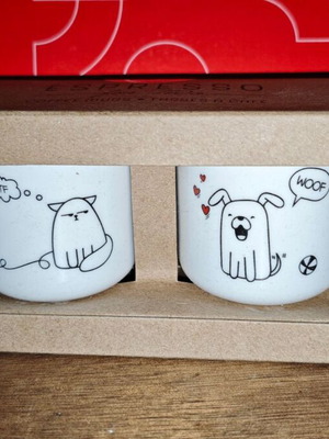 Legami Milano Dog & Cat white porcelain espresso cup set like new
