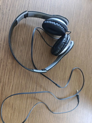 Black wired headphones new