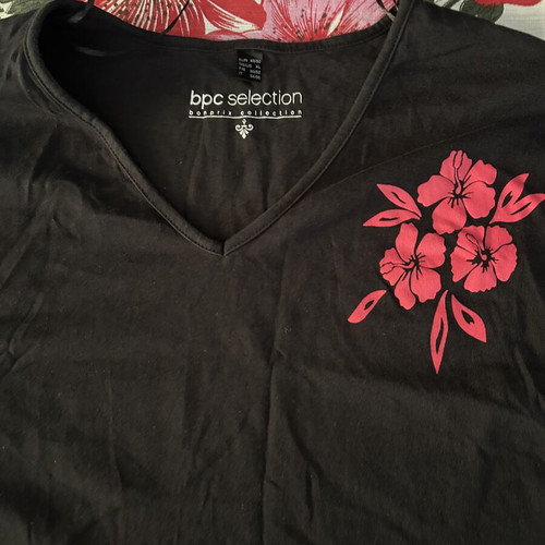 Bpc women's short-sleeve blouse like new, black and pink, XL