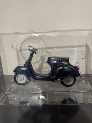 Protar 497 Vespa 125 Primavera blue 1:9 new