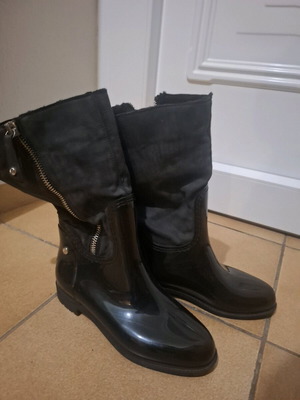 Stuart Weitzman boots No38 like new, black
