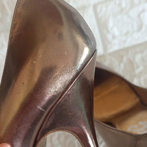 Dolce & Gabbana peep toe metallic heels used, size 37, gold