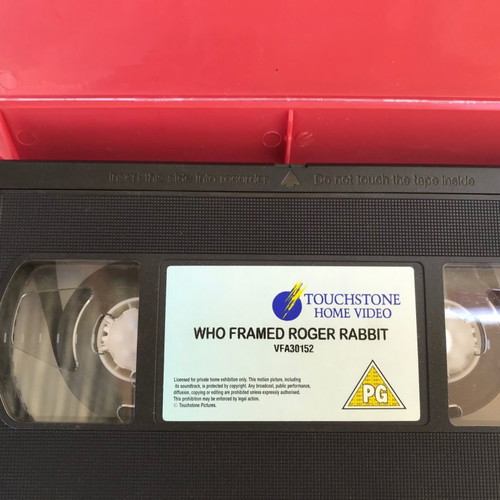 VHS Who Framed Roger Rabbit used, vintage videocassette with rare case