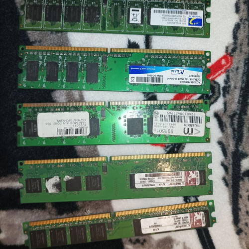 Ram DDR2 533-800 MHz used, pack of 5 sticks 512GB-1GB