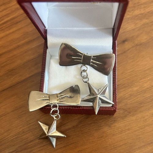 Vintage 90’s silver hanging earrings like new