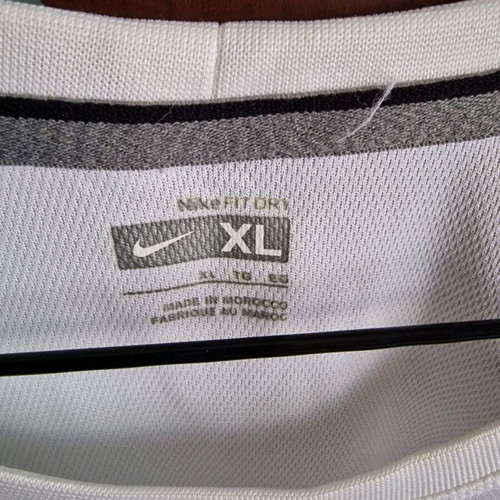 Nike men's shirt XL white like new