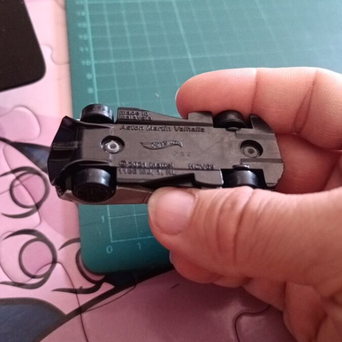 Hot Wheels Aston Martin Valhalla Concept σε κλίμακα 1:64 σαν καινούργιο
