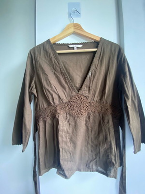 Zara women's blouse with knitted design used, 100% cotton, brown, size L