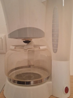 Filter coffee maker used, simple and compact