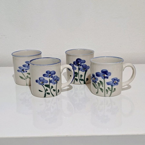 Set of 4 ceramic cups hand made new