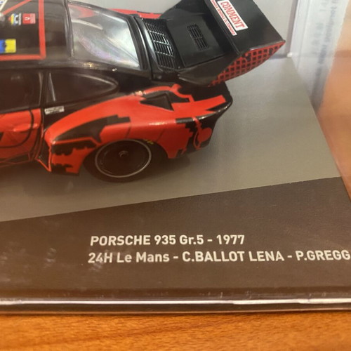 Porsche 935 Gr.5 1977 model car