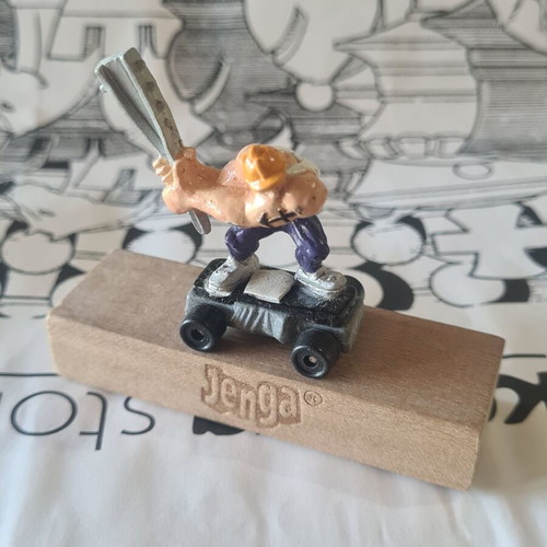 Skeptistes figure used, excellent condition
