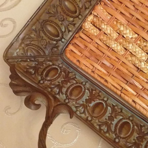 Decorative tray used, metal with wicker 30×50×5 cm