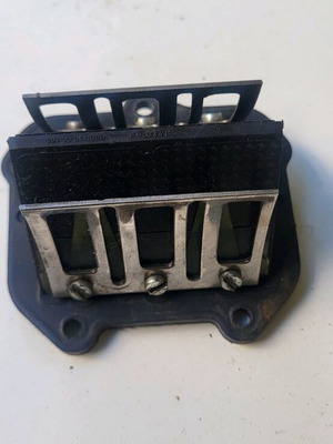 KTM 125 2001 reed valve used, authentic and fully functional