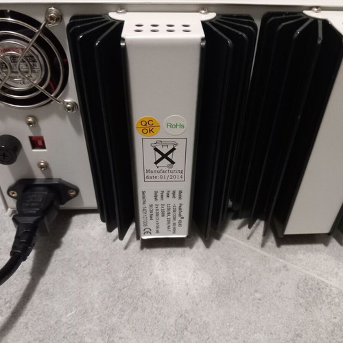 PeakTech 6145 laboratory power supply like new, 2 x 0-30V 0-5A, 5V-3A
