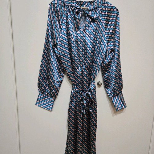 Satin midi dress new with colorful pattern size large