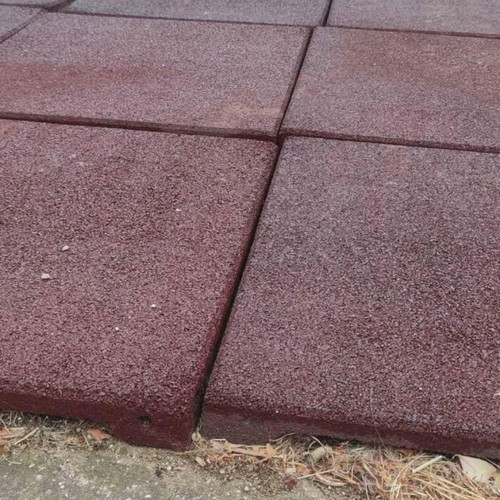 Rubber floor tiles for garden like new 50x50 cm