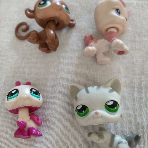 Littlest Pet Shop figures like new, set of 4