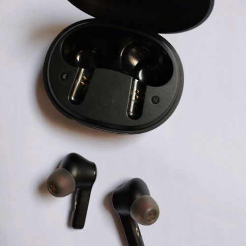 Earfun Bluetooth handsfree like new