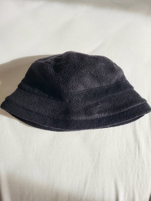 Wool black hat like new, one size