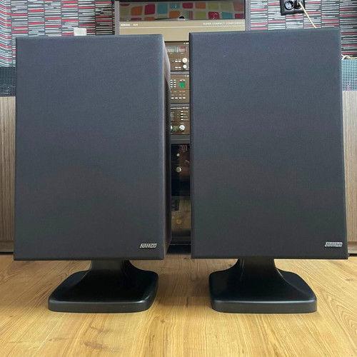 Namco NSP-558 retro speakers, closed cabinet