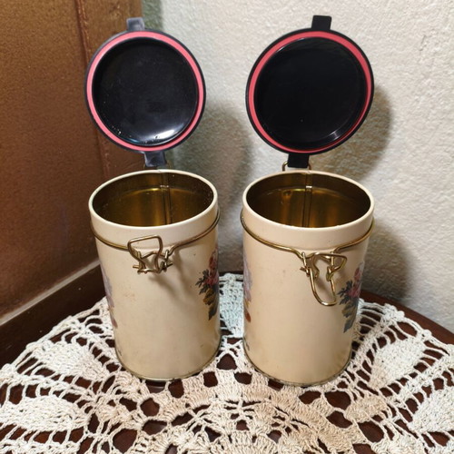 Bravo 90 Years Collectible Tin Boxes like new, set of 2 by Aslanis